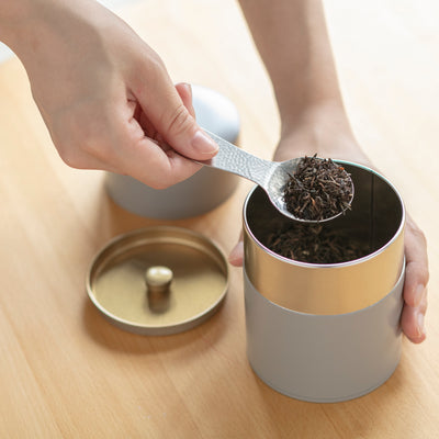 にちにち道具 塗り缶 平 グレー