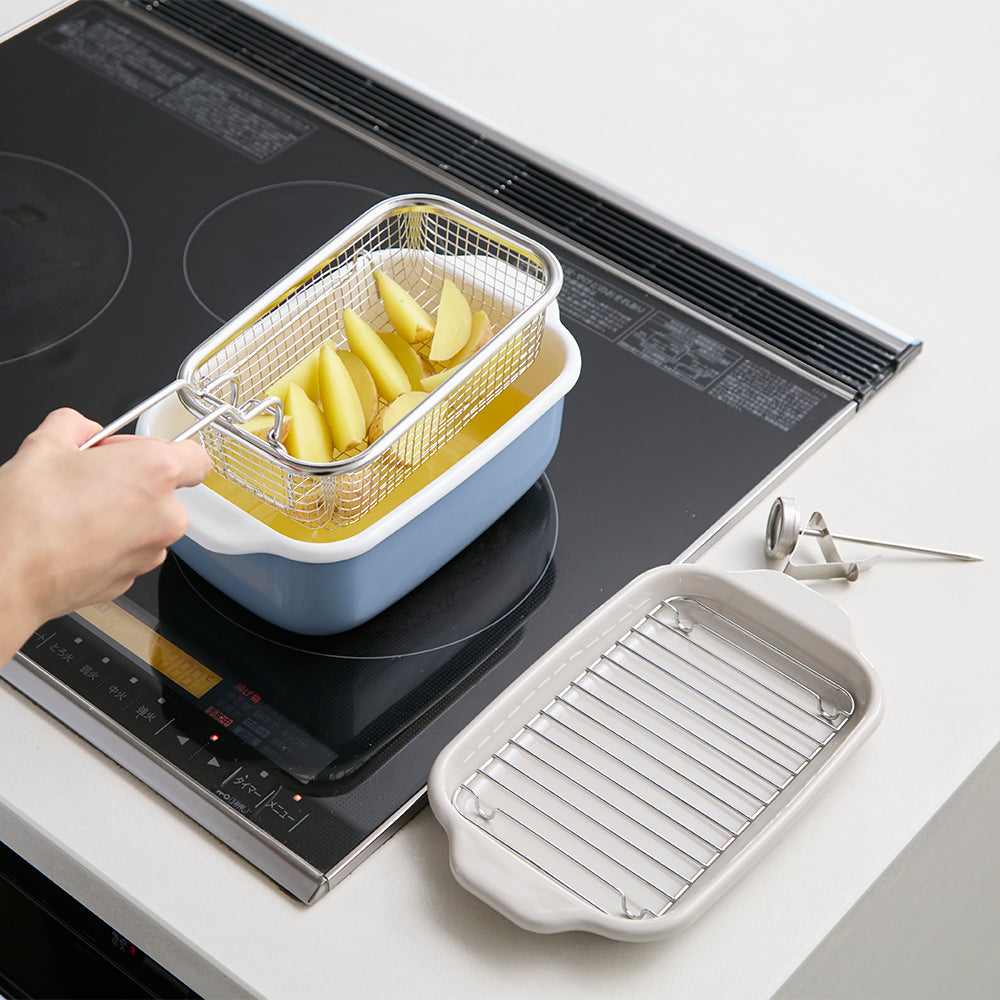 富士ホーロー 角型天ぷら鍋 ブルー フライヤーバスケット付き（別注色