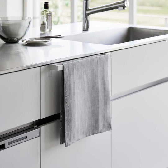 tower（タワー）滑り落ち防止キッチンタオルハンガーバー ワイド ホワイト