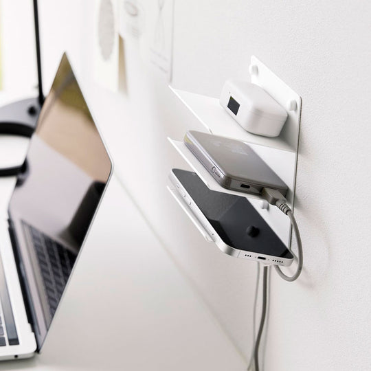 tower（タワー）ウォールモバイル充電＆収納ラック ３段 石こうボード壁対応 ホワイト