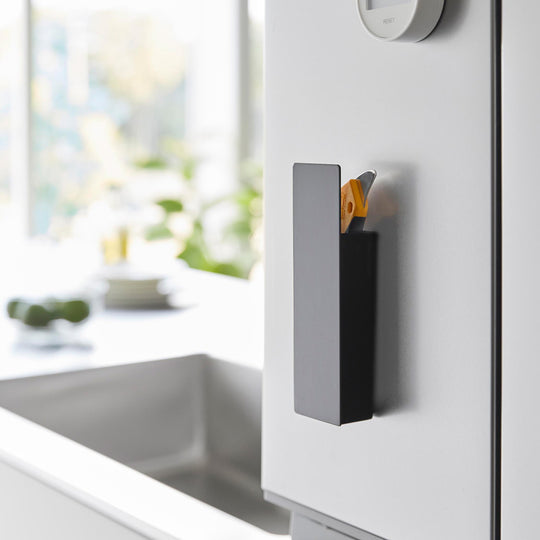 tower（タワー）隠せるマグネットカッターホルダー ブラック