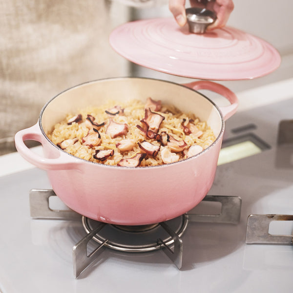 LE CREUSET(ル・クルーゼ) ココット・ロンド シェルピンク |キッチン