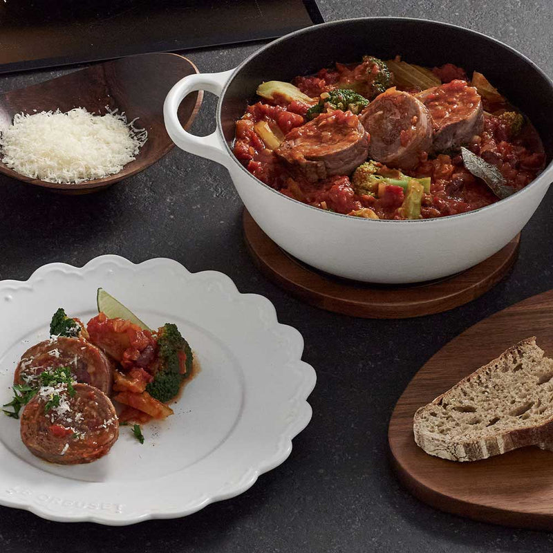 LE CREUSET（ル・クルーゼ）シグニチャー マルミット 24cm エタニティレース コットン(BM・ライトゴールドツマミ)