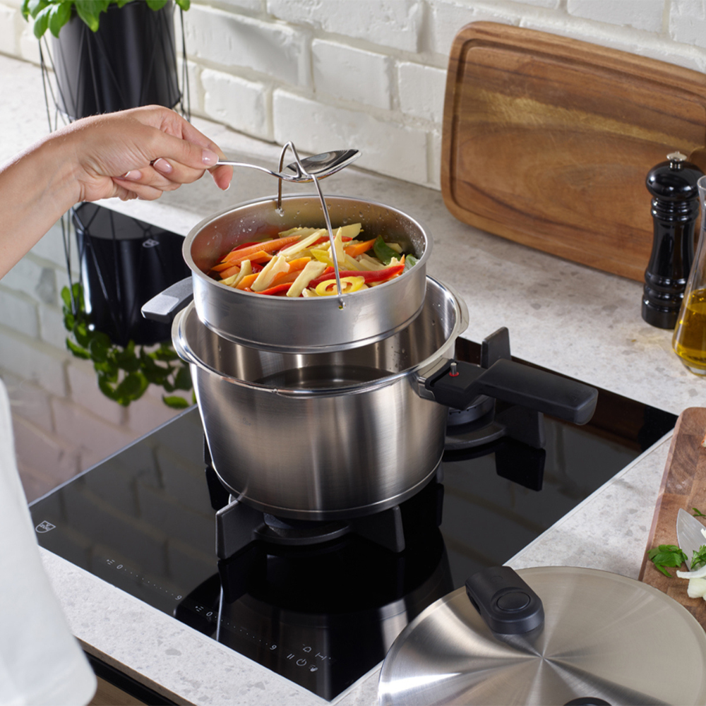 Fissler(フィスラー) 穴あき蒸し器三脚付 610-100-00-800 |キッチン