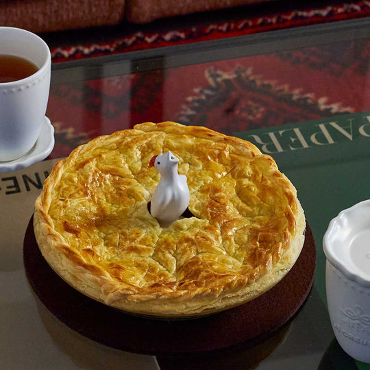 LE CREUSET（ル・クルーゼ）サンタハット パイバード ホワイト