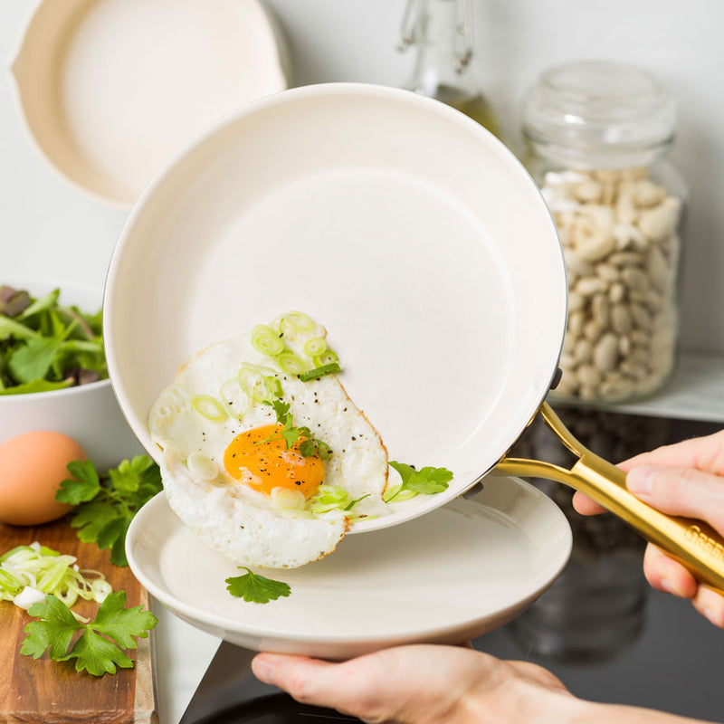 グリーンパンSTUDIO（ストゥディオ）フライパン クリームホワイト