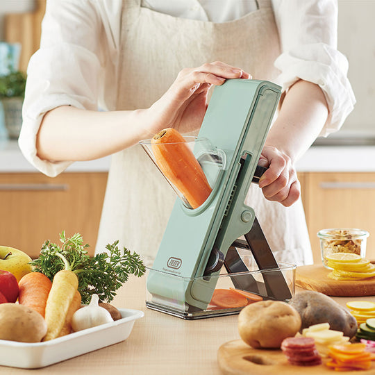 Toffy（トフィー）セーフティープッシュスライサー ペールアクア