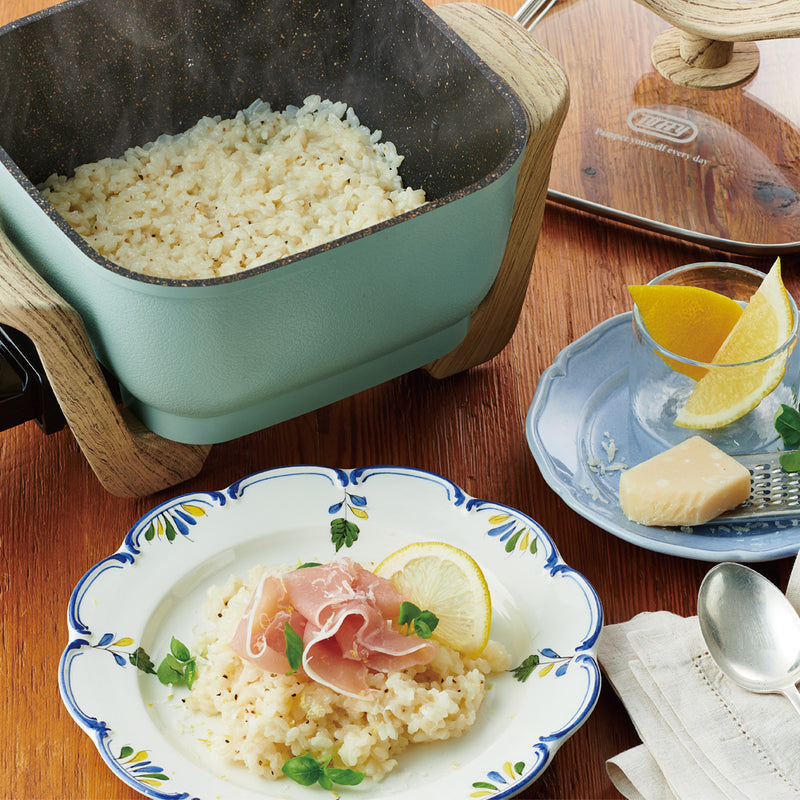 Toffy（トフィー）コンパクトマルチ電気鍋 ペールアクア