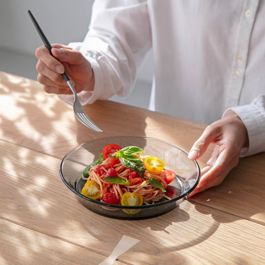 HARIO COLORS(ハリオ カラーズ) リム付きプレート グレー