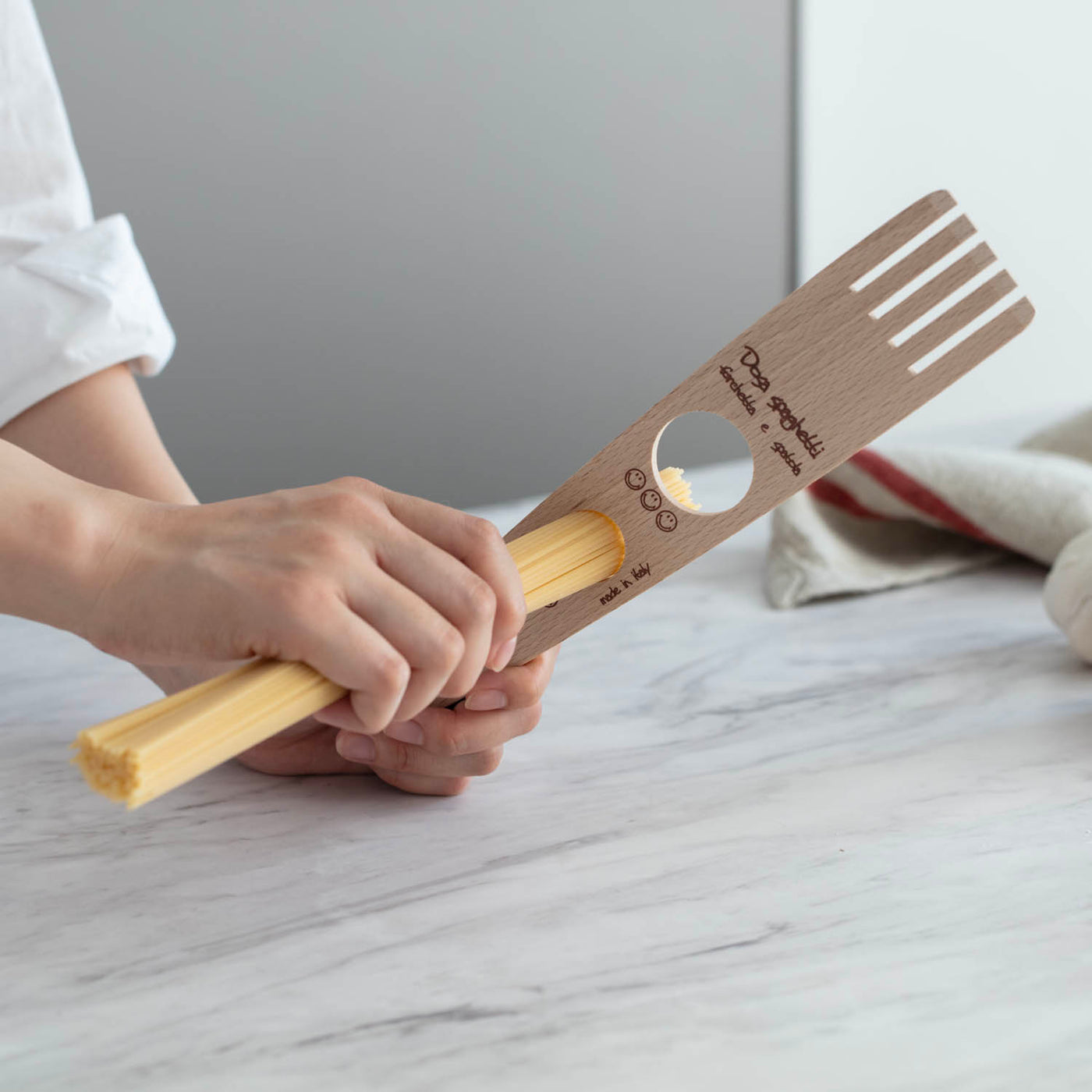 未使用 アーバンオーレエコパーク 箸・スプーン・パスタメジャー・作業台 セット 未使用 アーバンオーレエコパーク 箸・スプーン・パスタメジャー・作業