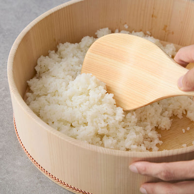 にちにち道具 捩り箍の飯台(底丸)