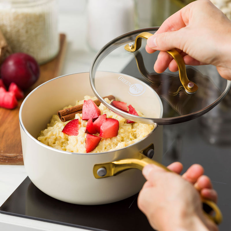 グリーンパンSTUDIO（ストゥディオ）ソースパン 16cm ガラス蓋付き クリームホワイト