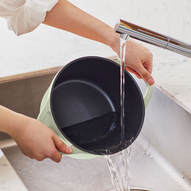 T-fal(ティファール) キャストライン エアココット IHココット鍋 セージグリーン