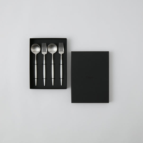 Cutipol(クチポール) ゴア ホワイト×シルバー テーブル4本ギフトセット