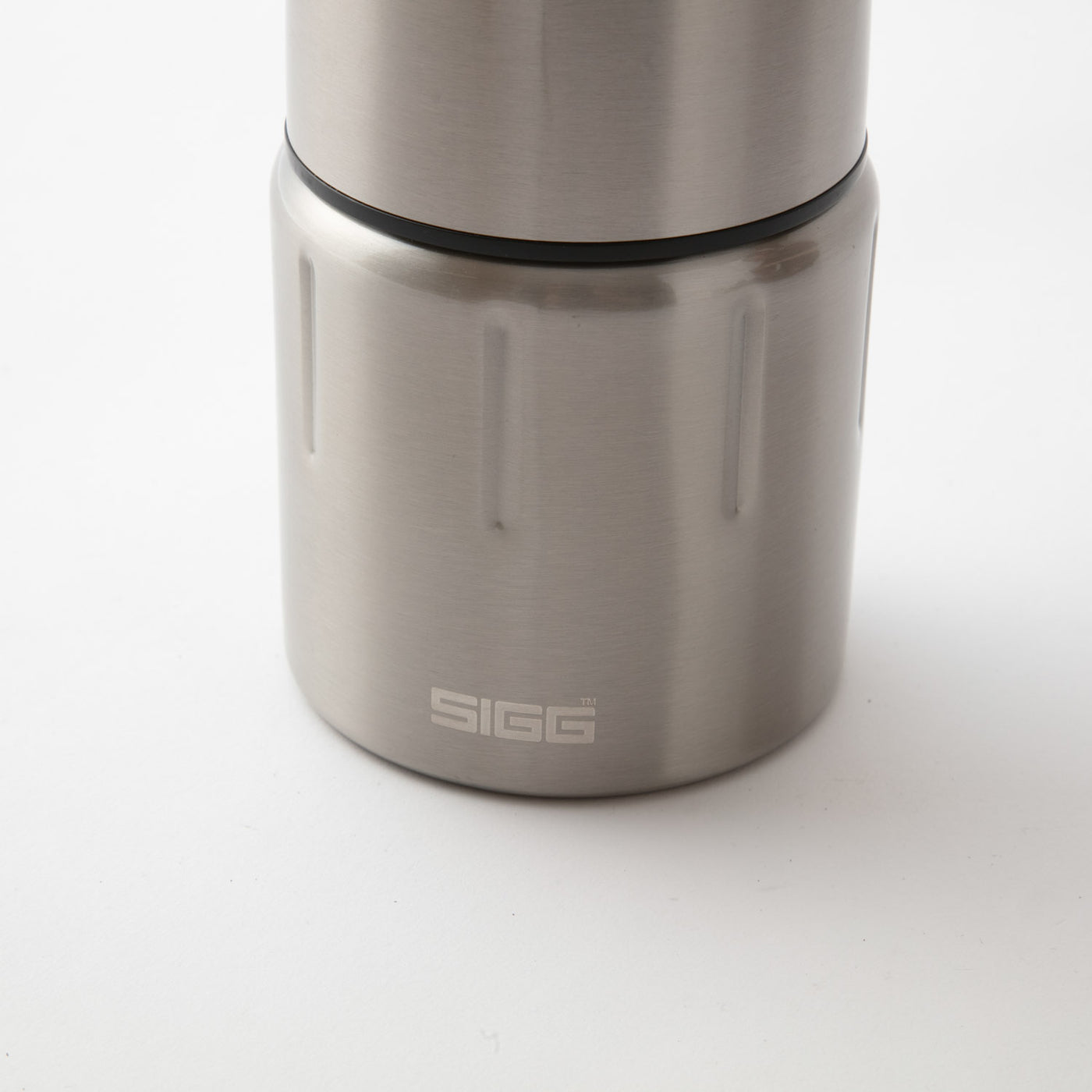 ☆SIGG(シグ) GEMSTONE(ジェムストーン) フードジャー 0.5L ブラック