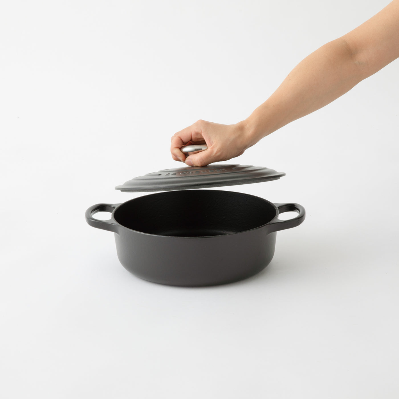 LE CREUSET(ル・クルーゼ) ココット・ジャポネーズ 24cm マットブラック |キッチン用品通販サイト Y.YACHT STORE