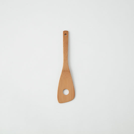 にちにち道具  すす竹調理へら 穴明き