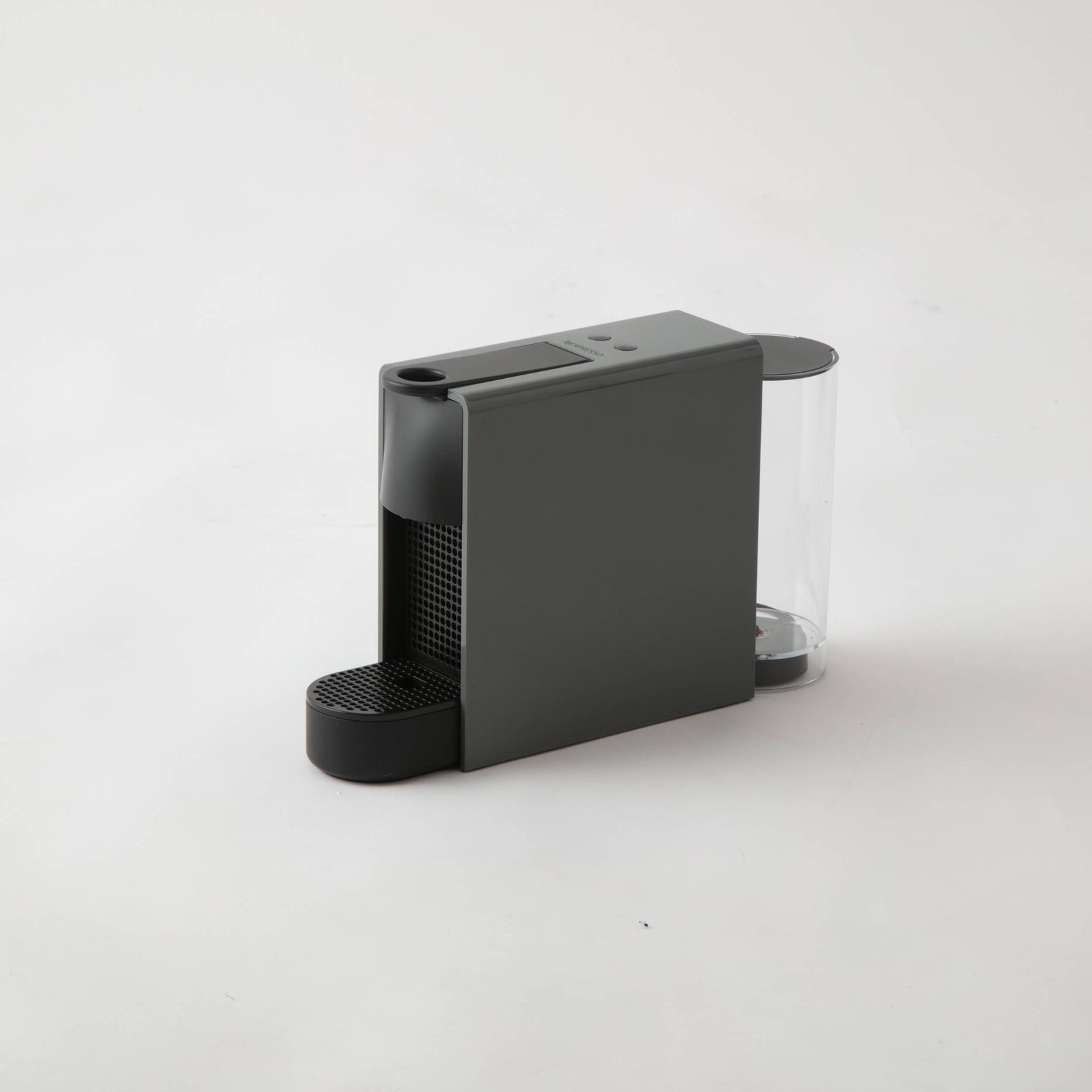 Amazon.co.jp: ネスレ ネスプレッソプロフェッショナルコーヒーマシン Zenius(ジニアス) ZN100 1台  top1-ds-2442356-sd5-ah [独自簡易包装] : ホーム＆キッチン