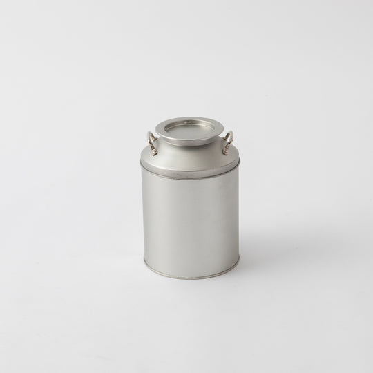 とみおかクリーニング 洗濯洗剤 プラス (ミルク缶）