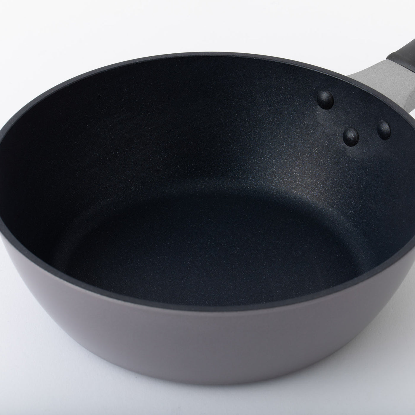 新品 ユミック マジェスタ ディープフライパン 22cm オール熱源対応 UMIC(ユミック)マジェスタ IH ディープフライパン |キッチン用品通販