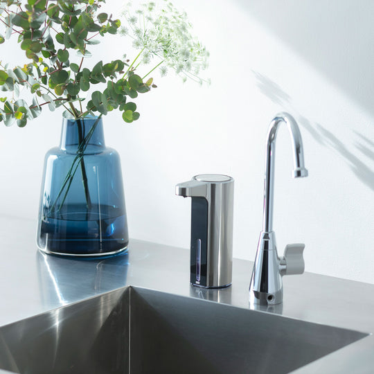 EKO(イーケーオー)  アロマセンサーソープディスペンサー液体タイプ シルバー