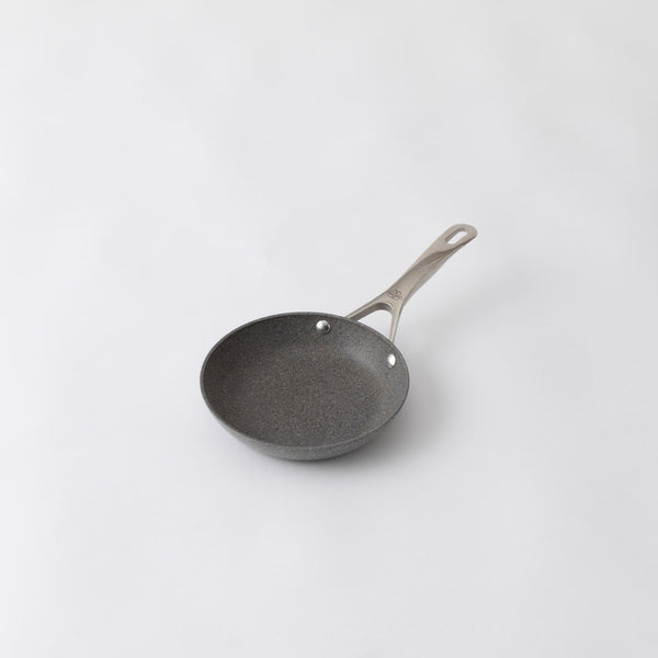 カリー 週末限定お値下げ BALLARINI 両手鍋 24cm ブラック 楽天市場】ballariniの通販