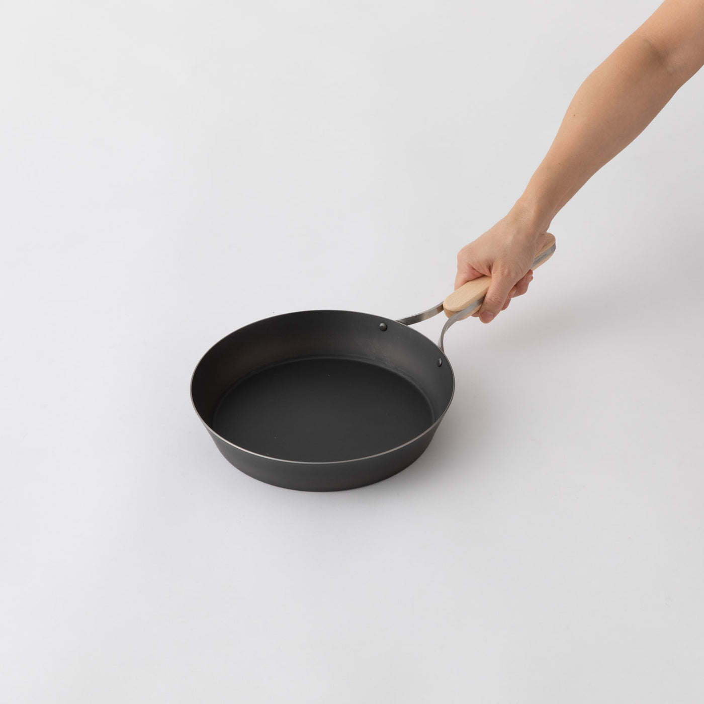 ENZO新品24cmフライパン最終値下げ Amazon｜和平フレイズ 燕三条 鉄 フライパン 24cm IH対応 ガス